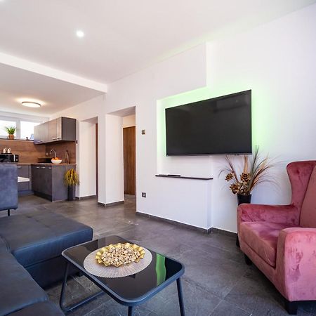 Apartamento Kolovare Garden Oasis - First Row By Sea Zadar Exterior foto