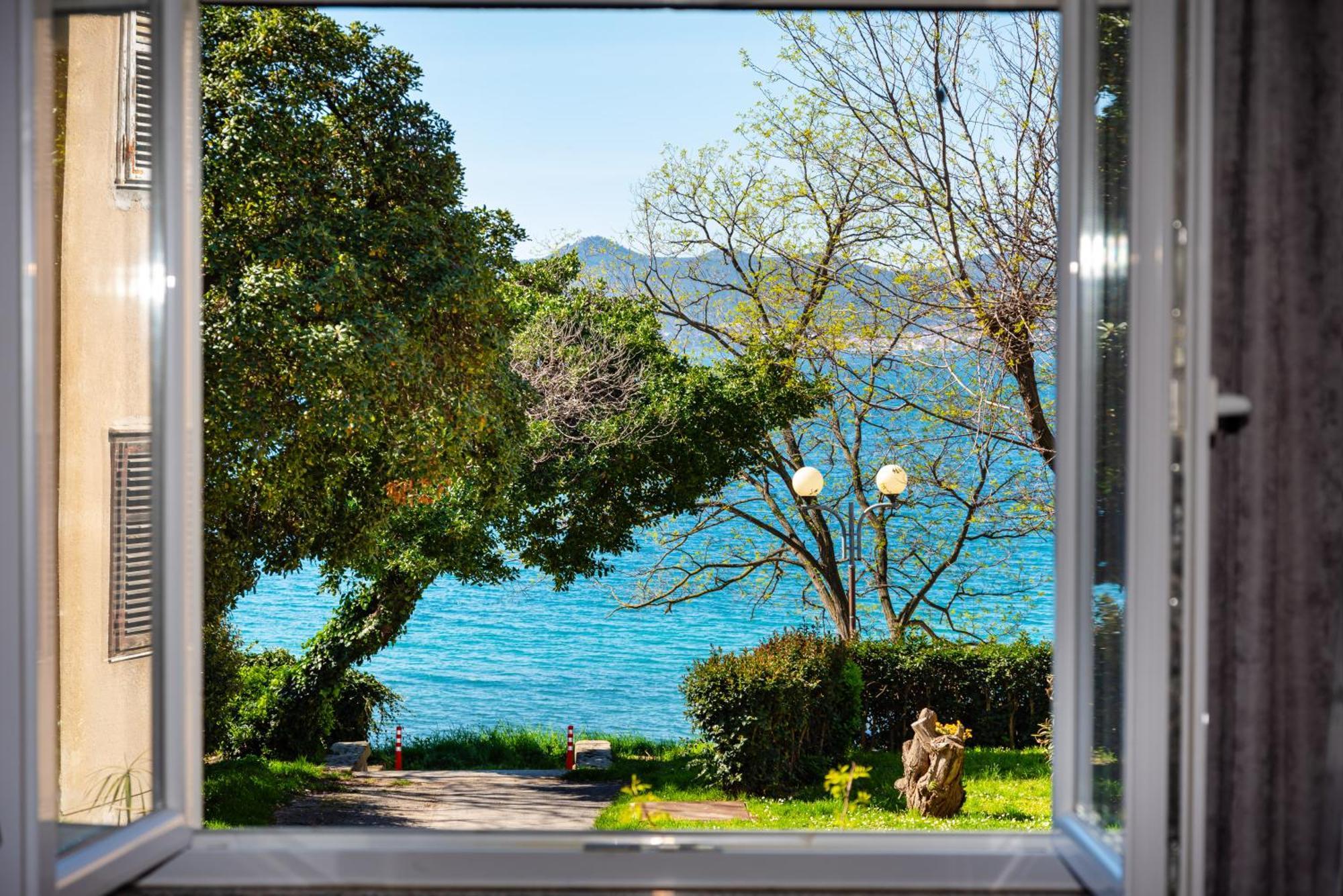 Apartamento Kolovare Garden Oasis - First Row By Sea Zadar Exterior foto